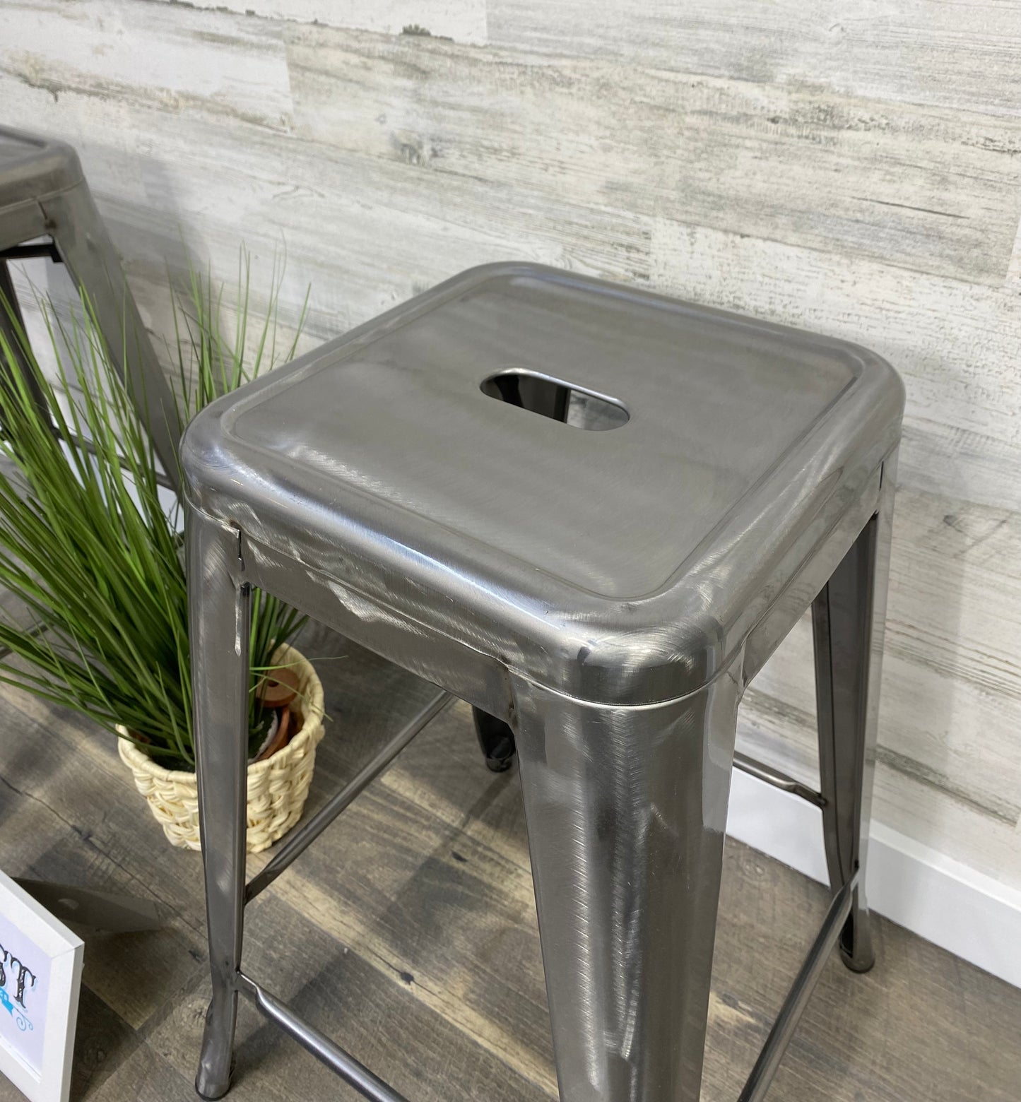 Set Of 2 Metal Barstools