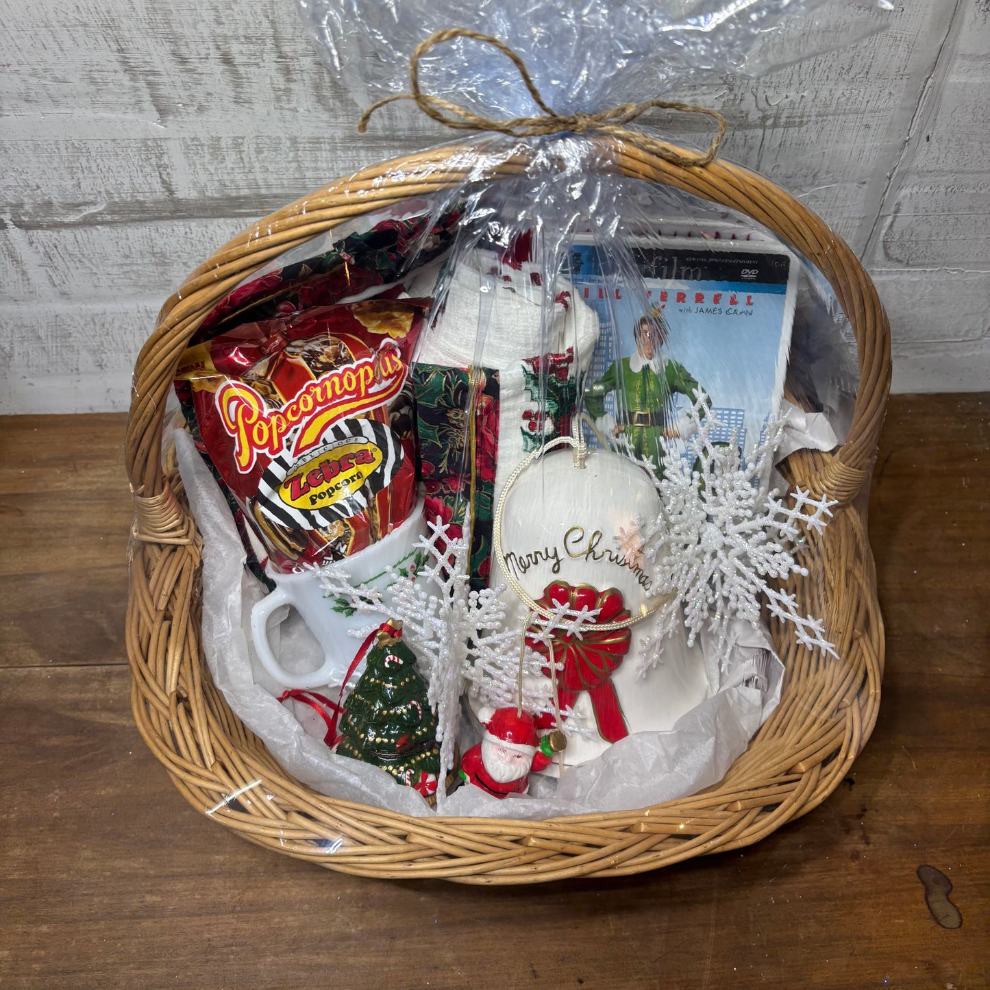 Christmas Theme Gift Basket