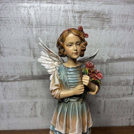 Decorative Angel Figurine W/ Bouquet Of Roses