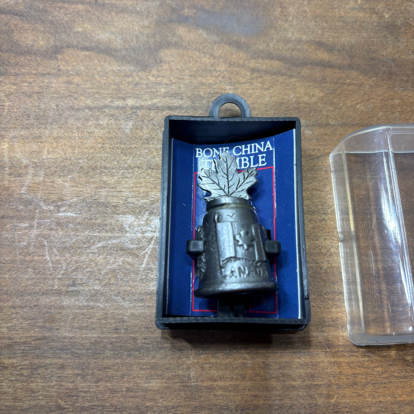 Bone China Canada Thimble