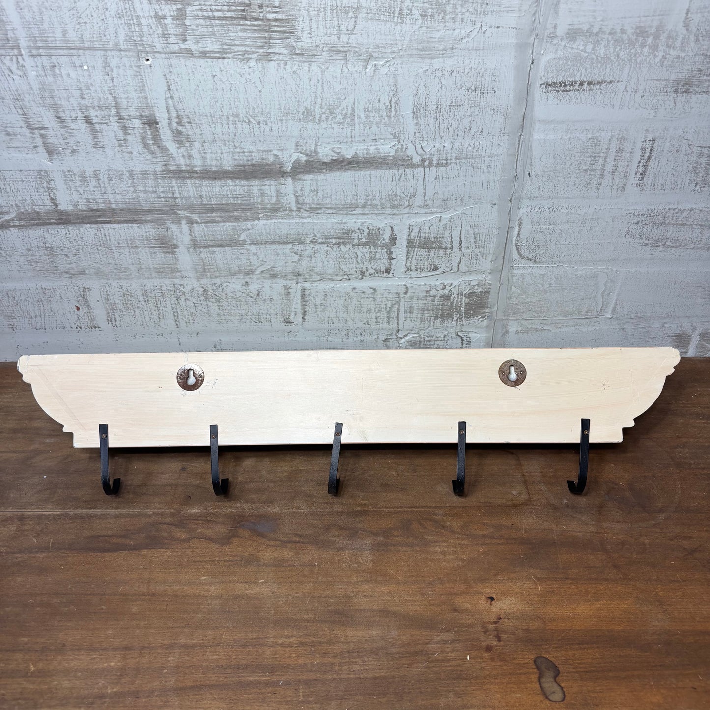 Hanging Wall Shelf W/ Five Hooks
