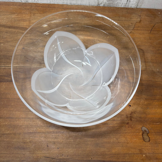 Serving Bowl with Frosted Flower Base