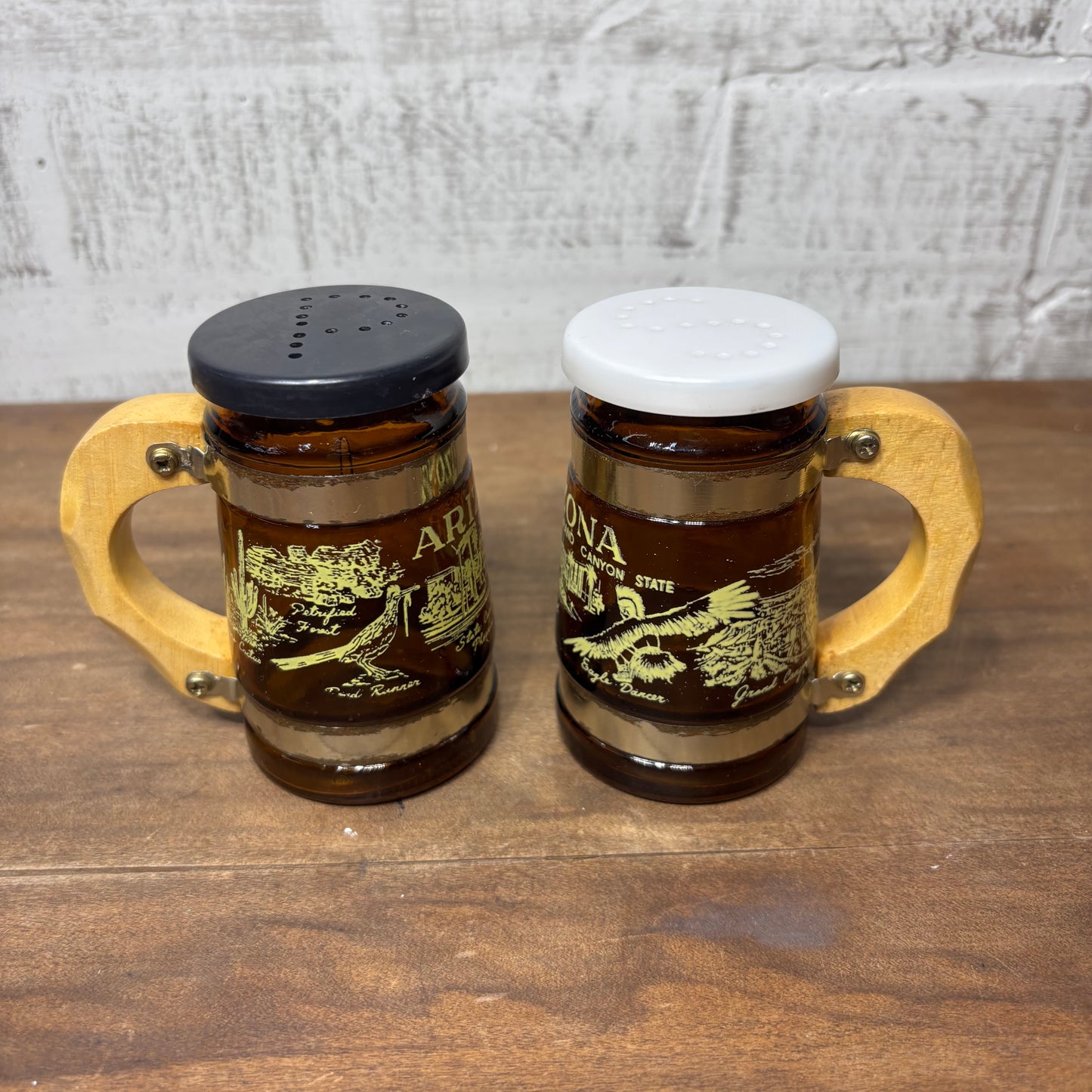 Vintage Amber Glass Arizona Souvenir Salt & Pepper Shakers