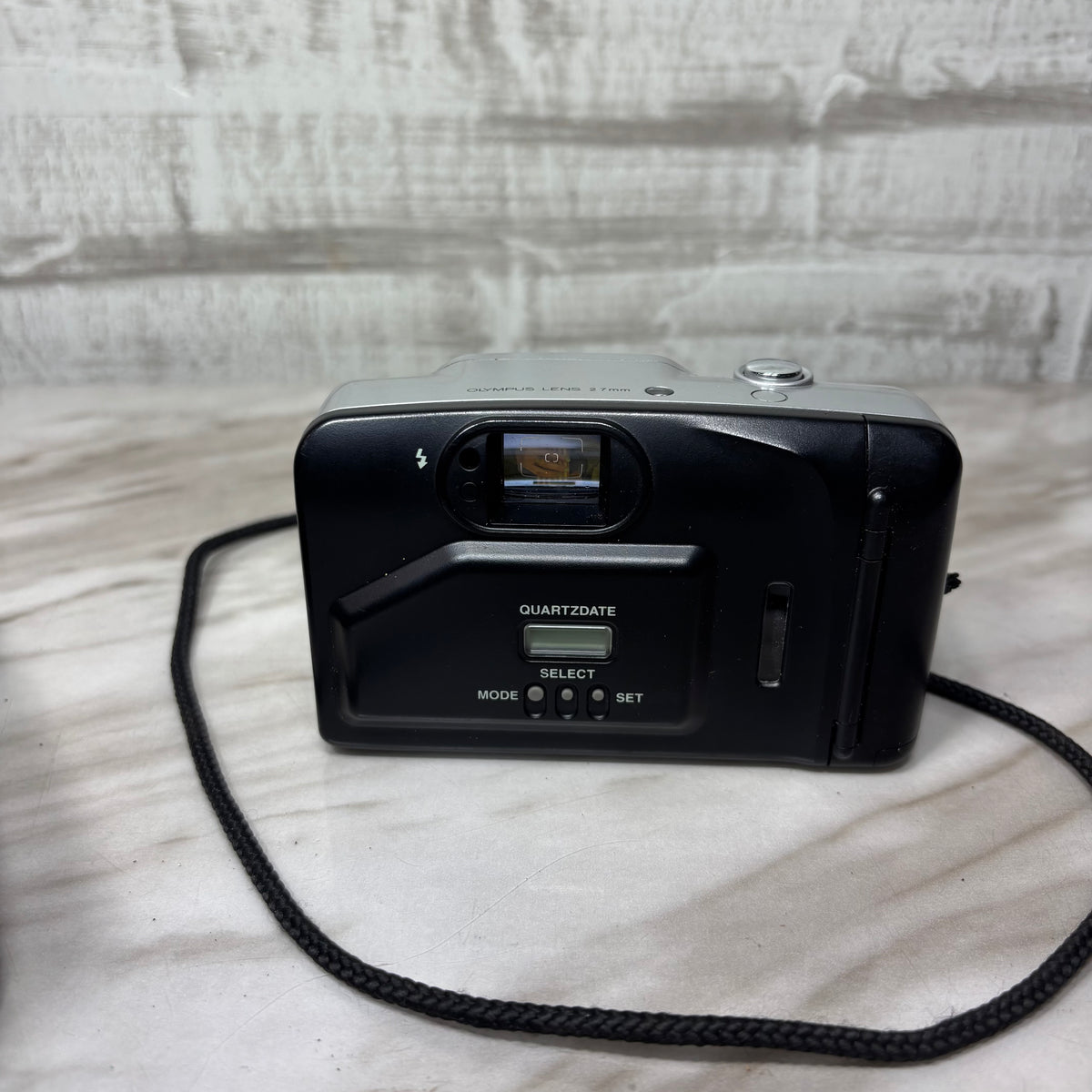 Vintage Olympus Trip XB40 AF 35mm Film Camera with Case Untested
