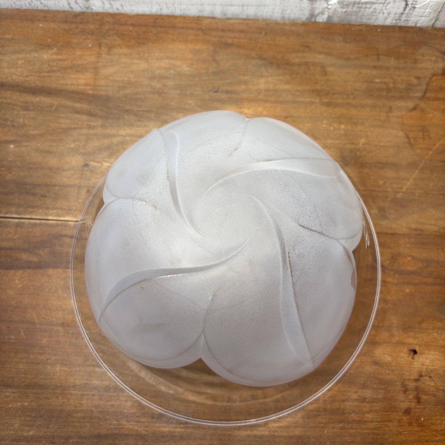 Serving Bowl with Frosted Flower Base