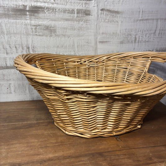 Vintage Oval Wicker Basket W/ Woven Handles