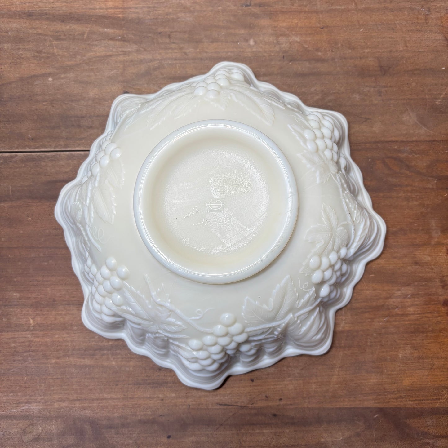 Vintage Imperial Custard Milk Glass Ruffled Crimped Edge Grape & Leaf Pattern Bowl