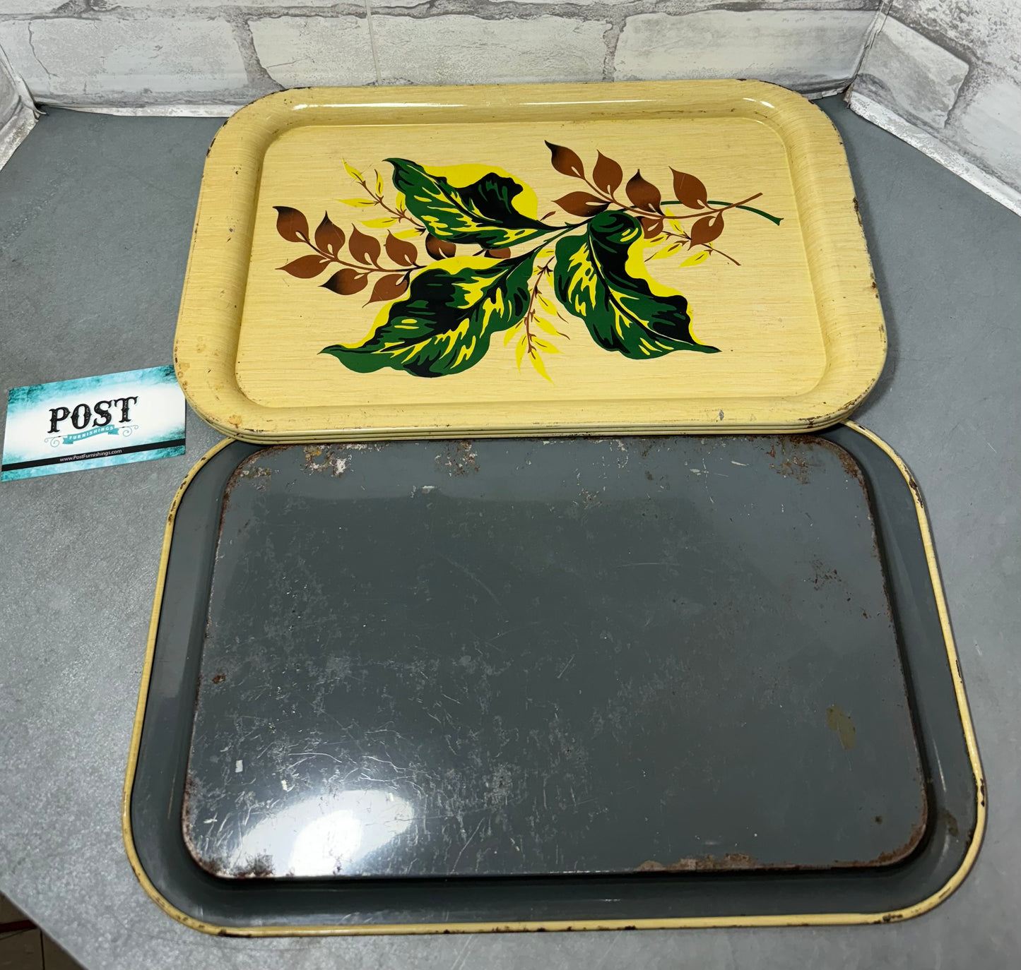 Vintage Leaf Design Tin Tray Set