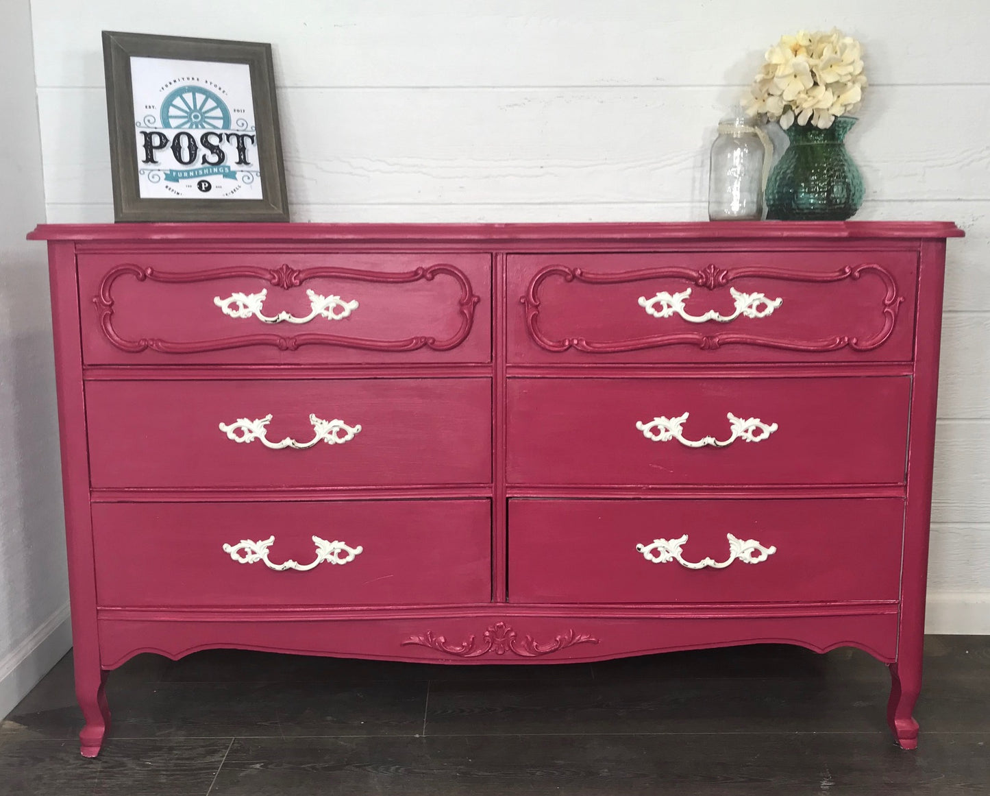 DIY Paint Kissing Booth