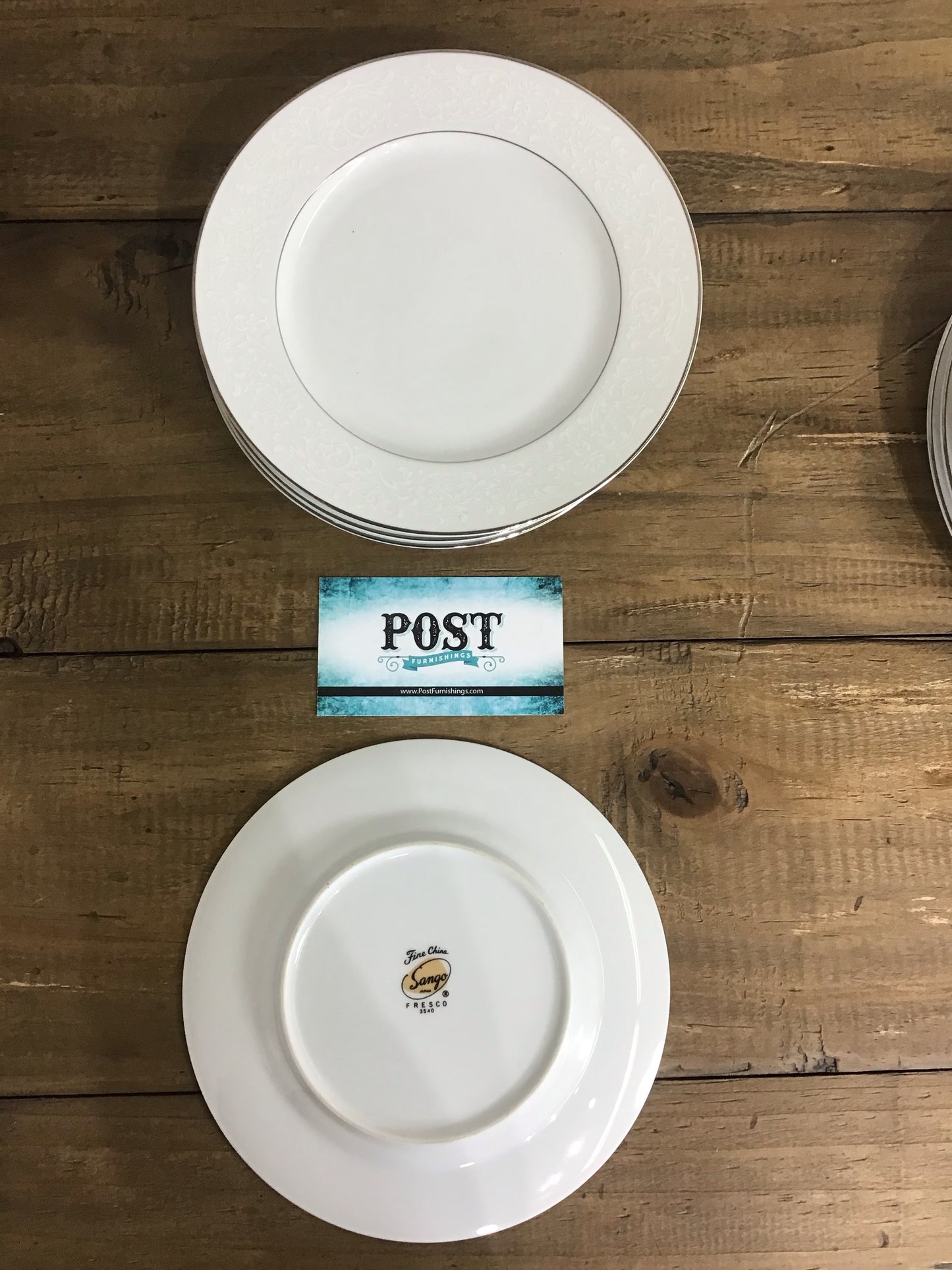 Set of 20 Fine China Dining Ware