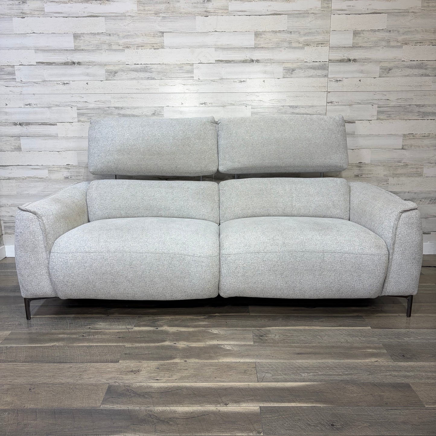 Svana Power Reclining Sofa Couch