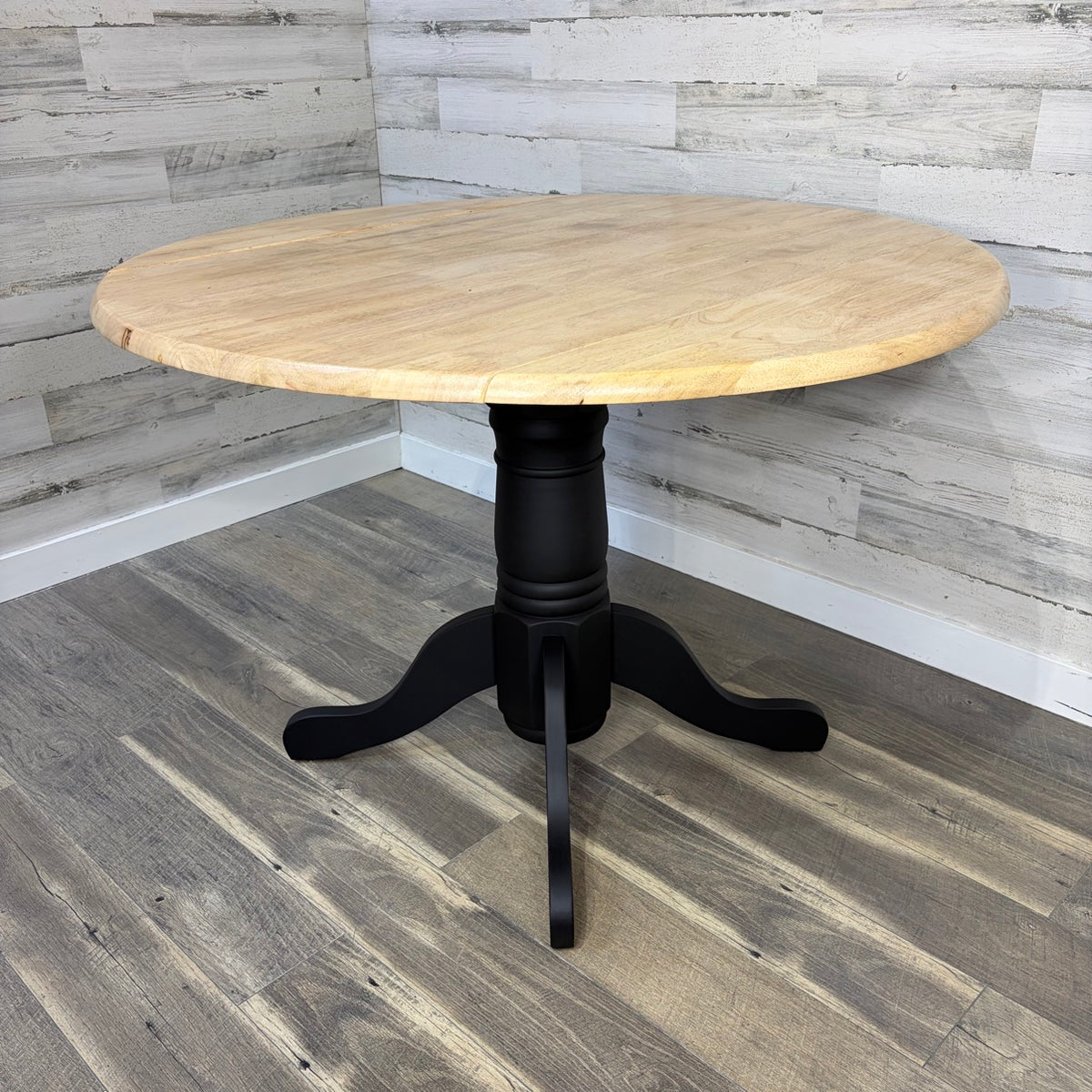 Round Double Drop Leaf Dining Table