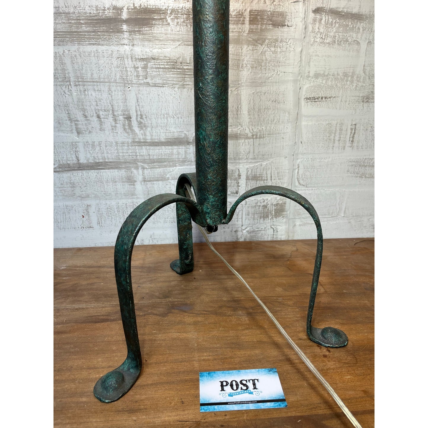 Table Lamp W/ 3 Curved Feet