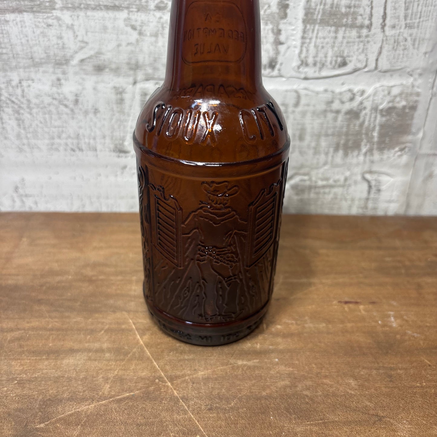 Sioux City Sarsaparilla Amber Glass Bottle *Empty*