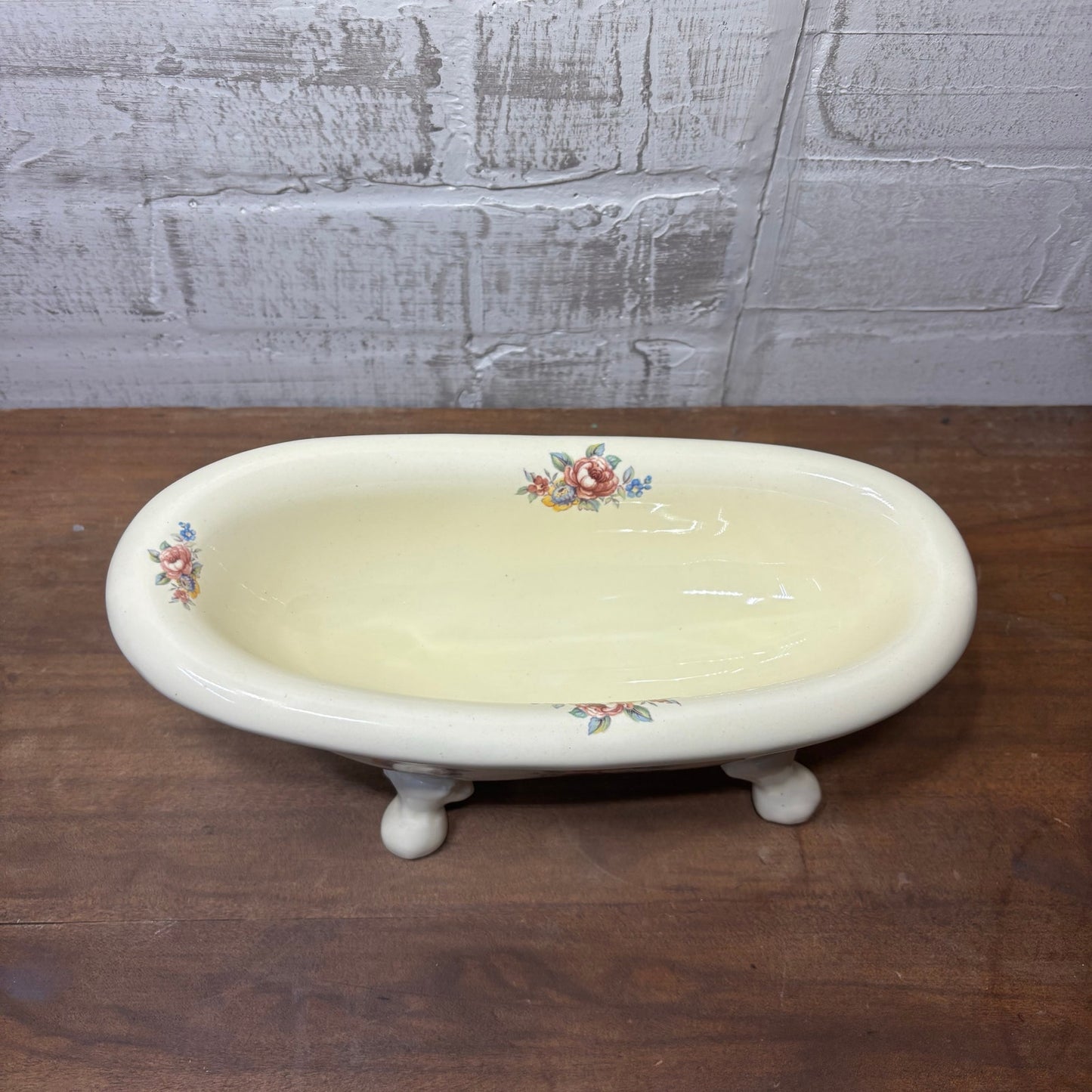 VB Athena Porcelain Clawfoot Bathtub Soap Dish