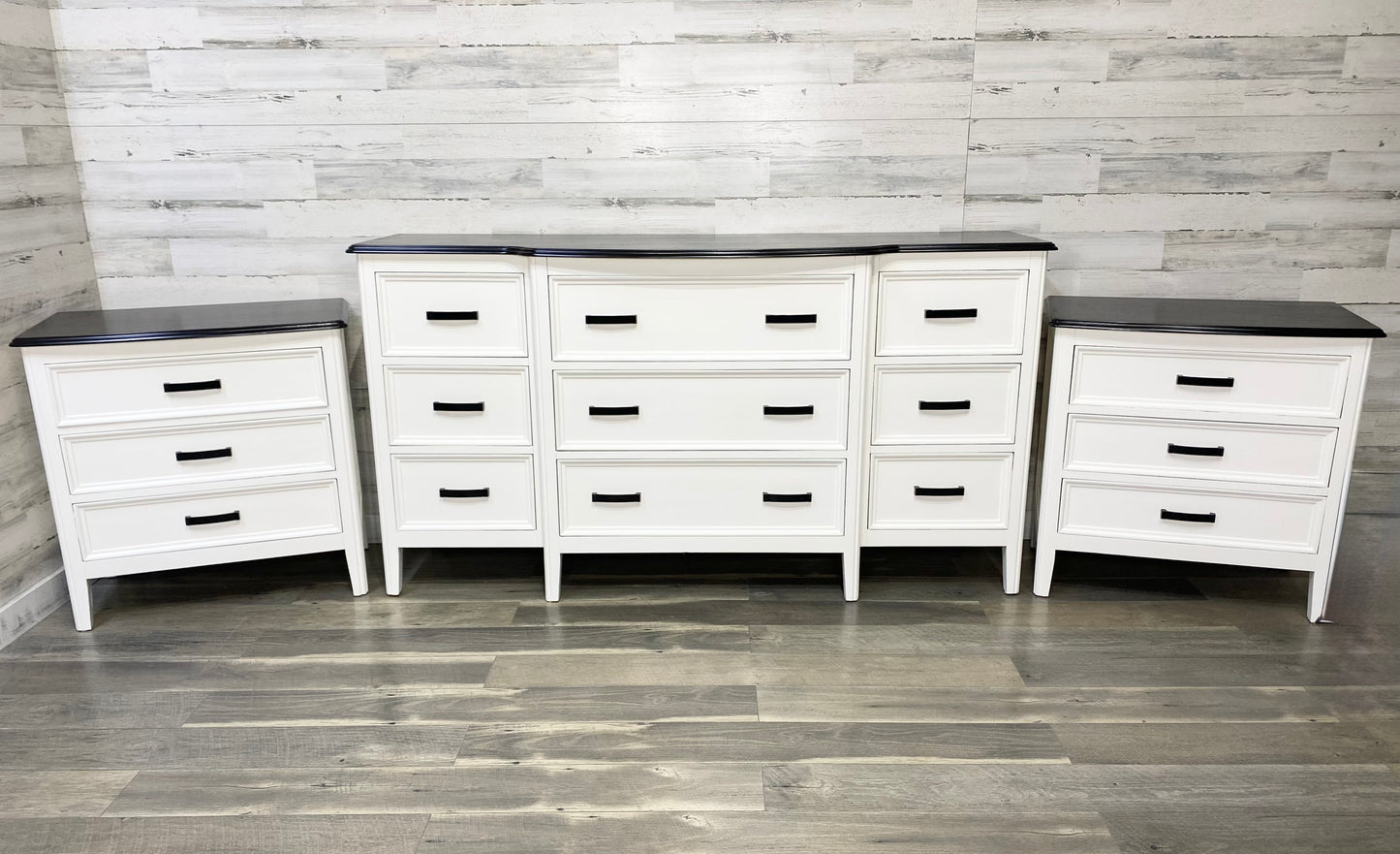 White 3pc Dresser & Nightstand Set