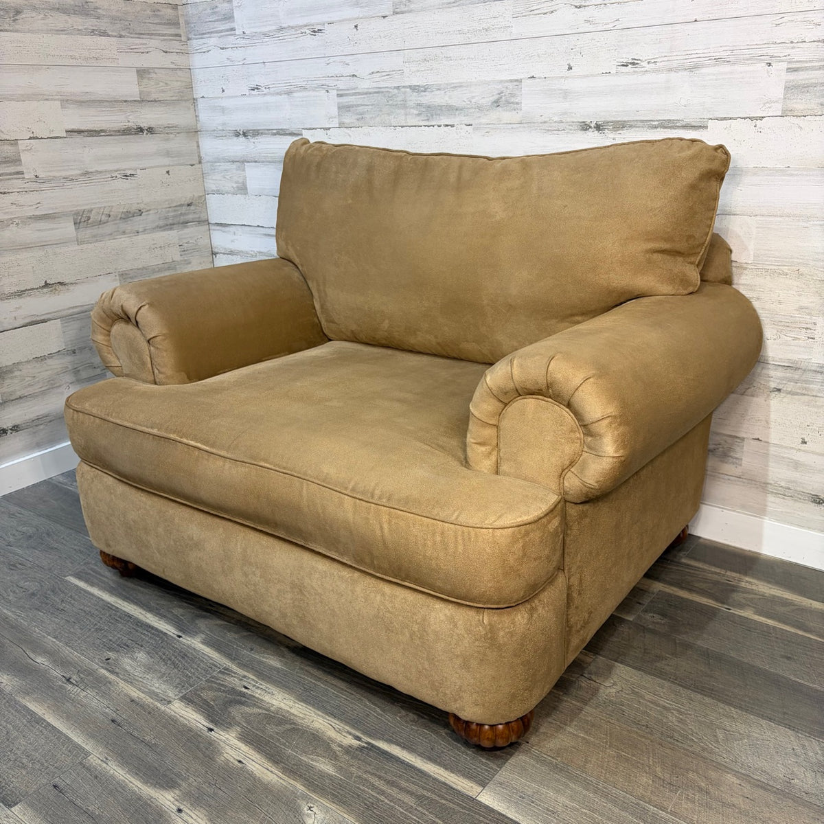 Flexsteel Preston chair and a half with ottoman