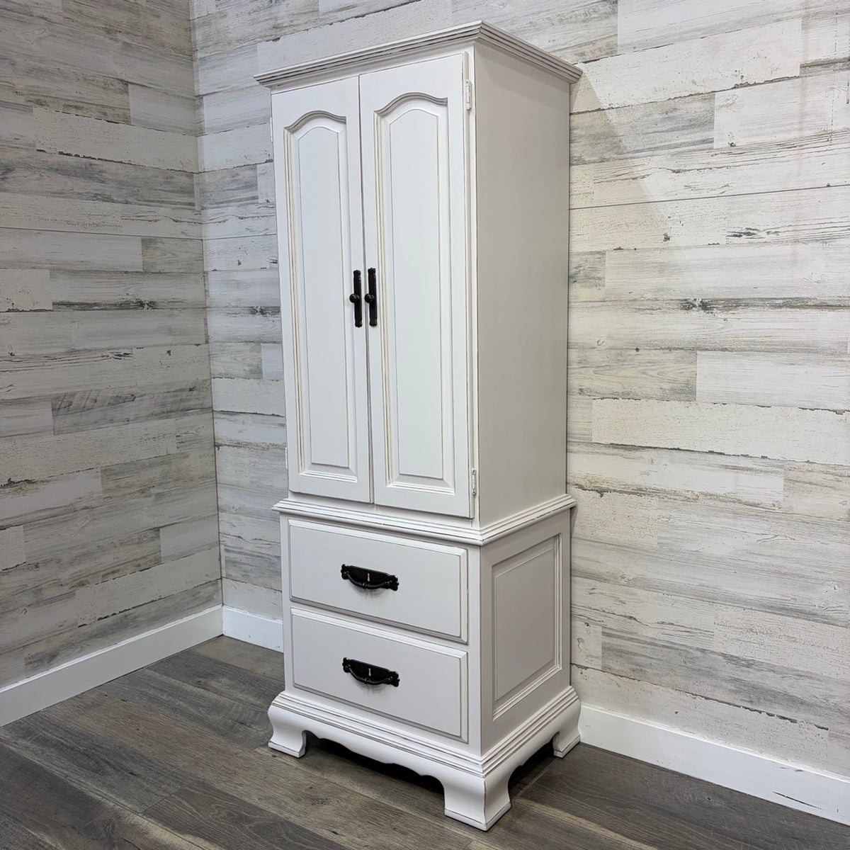 cabinet angled front view, doors closed