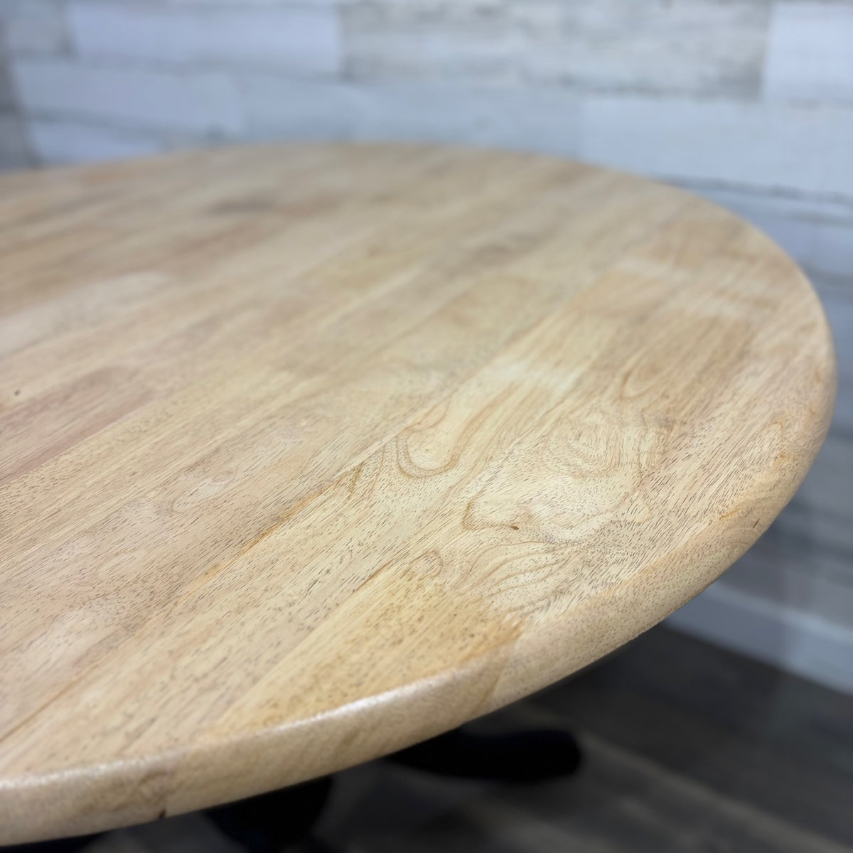 Round Double Drop Leaf Dining Table