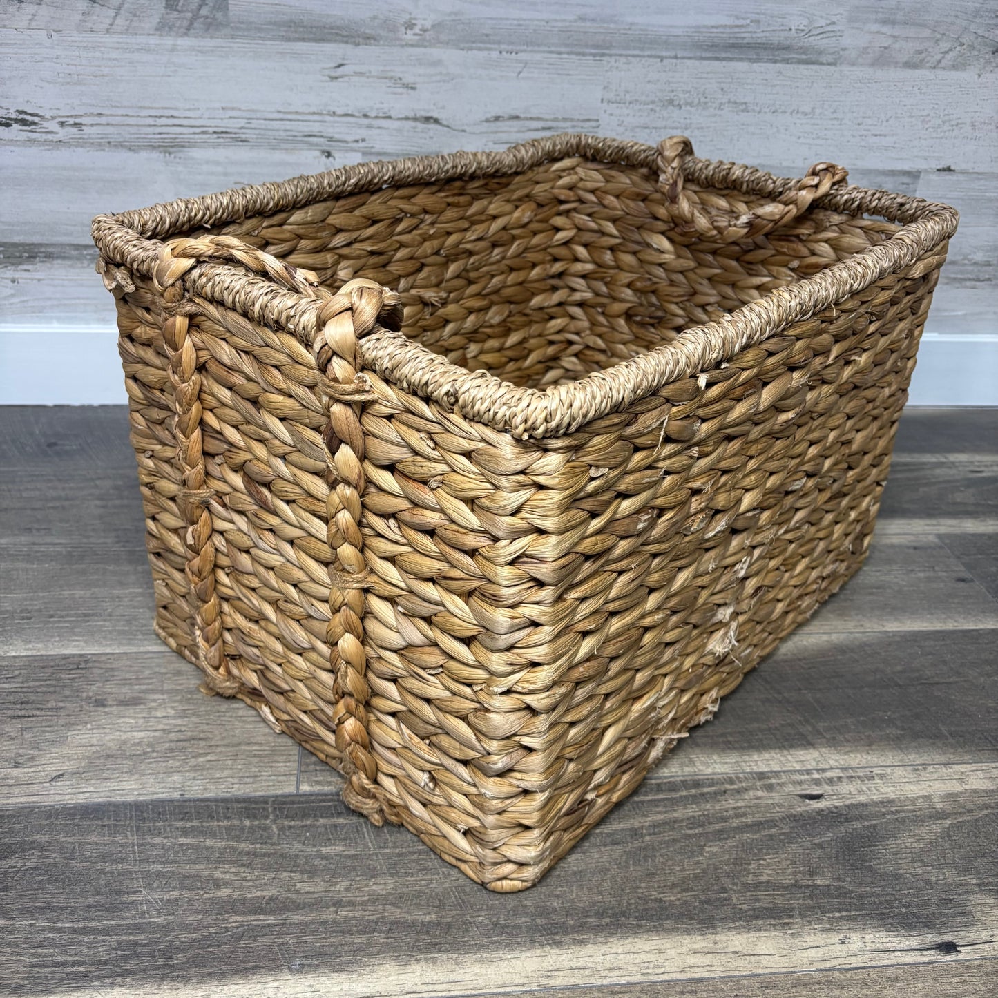Large Rectangular Seagrass Basket
