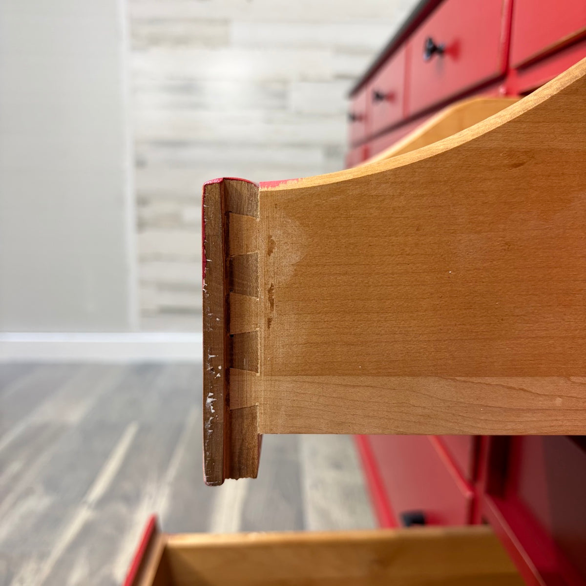 Dovetail drawer joint closeup