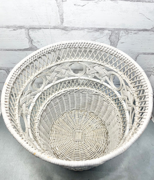 White Wicker Vintage Basket