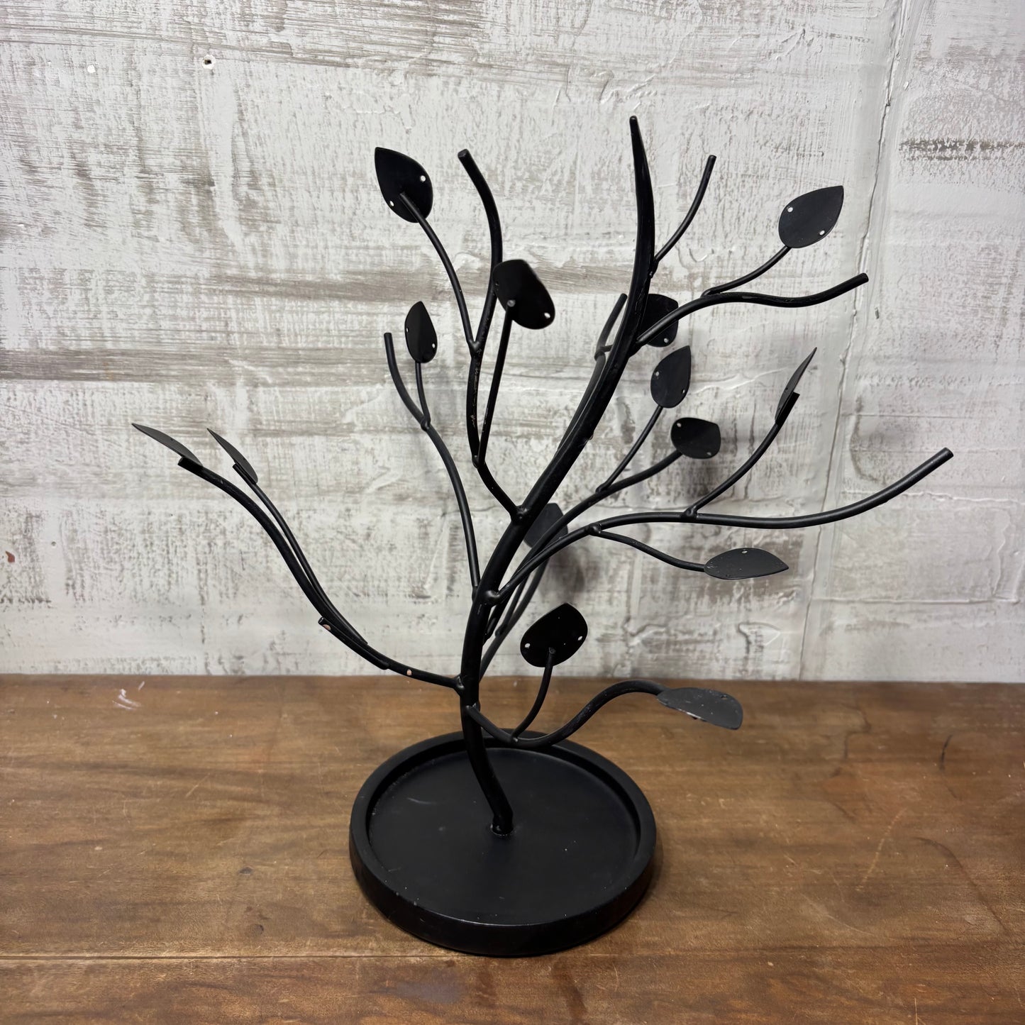 Black Metal Tree Jewelry Hanger