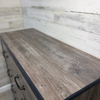 Dresser top detail
