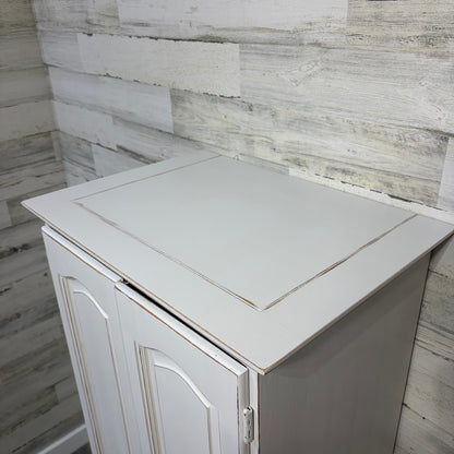 cabinet top detail