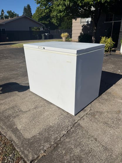 Kenmore Deep Chest Freezer W/ Key