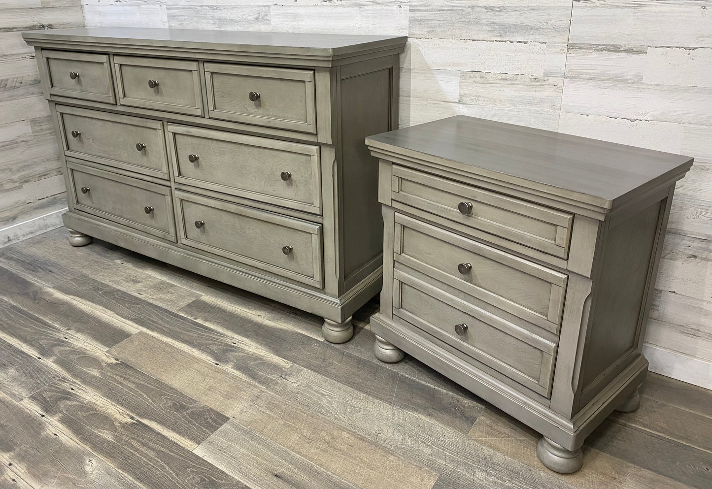 Rustic Gray Dresser & Nightstand Set