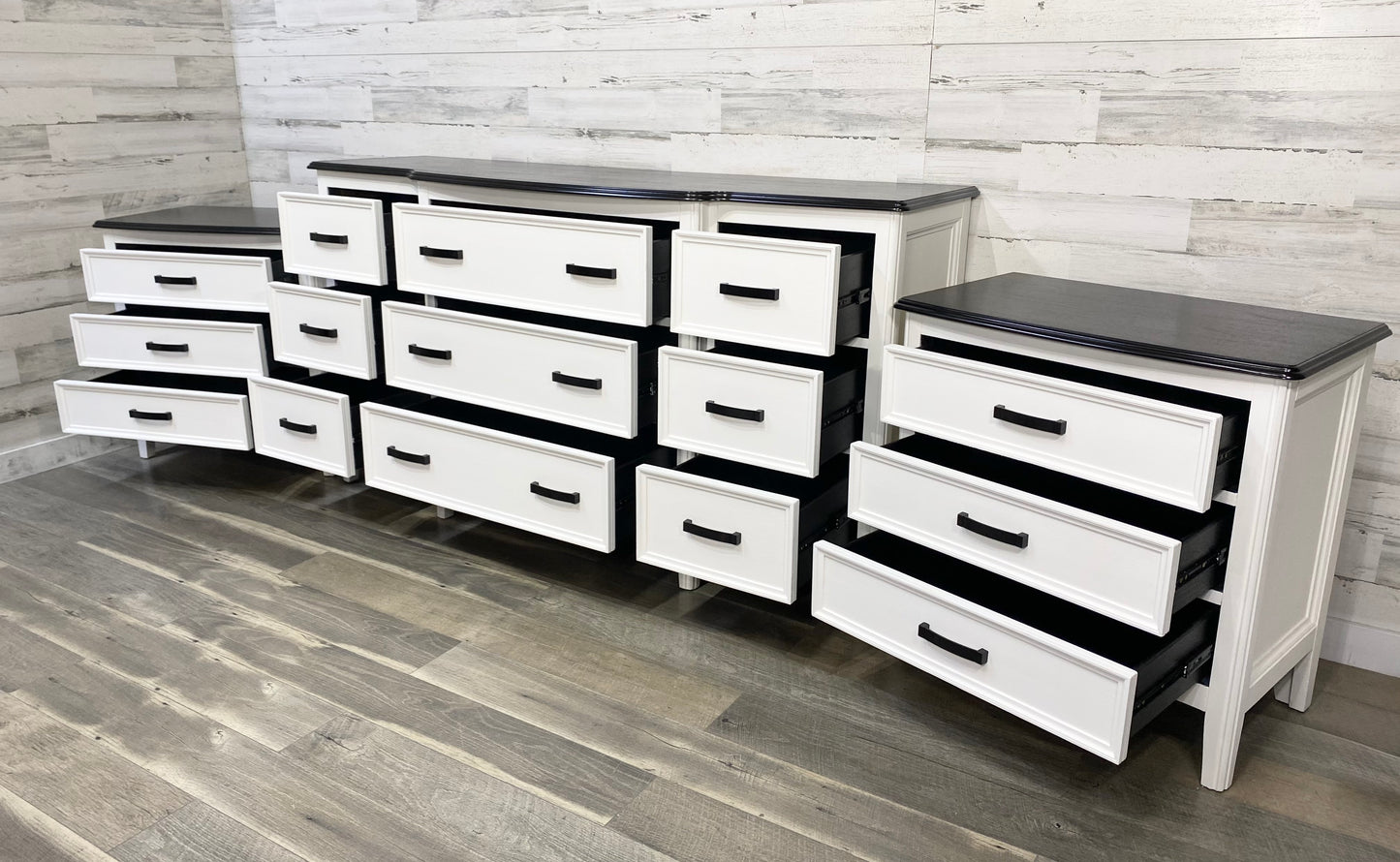 White 3pc Dresser & Nightstand Set