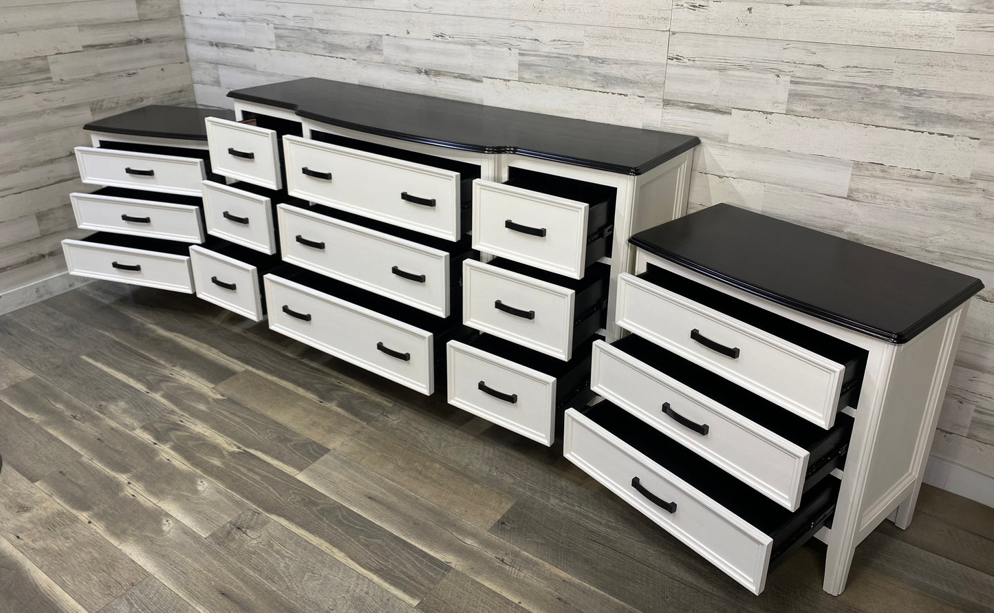 White 3pc Dresser & Nightstand Set