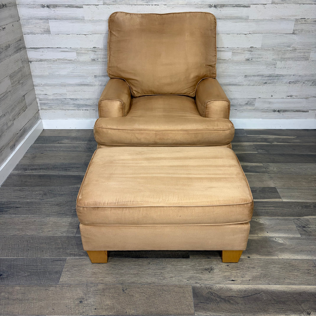 Kepler Chair & Ottoman Set