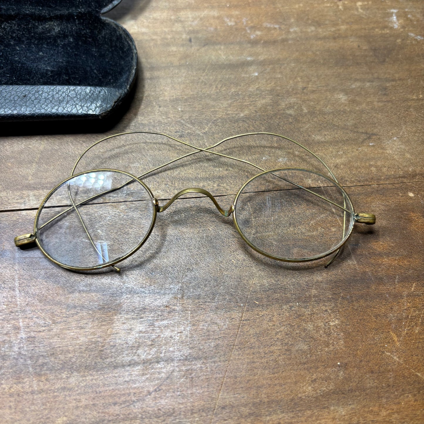 Antique Gold Wire Glasses And Case
