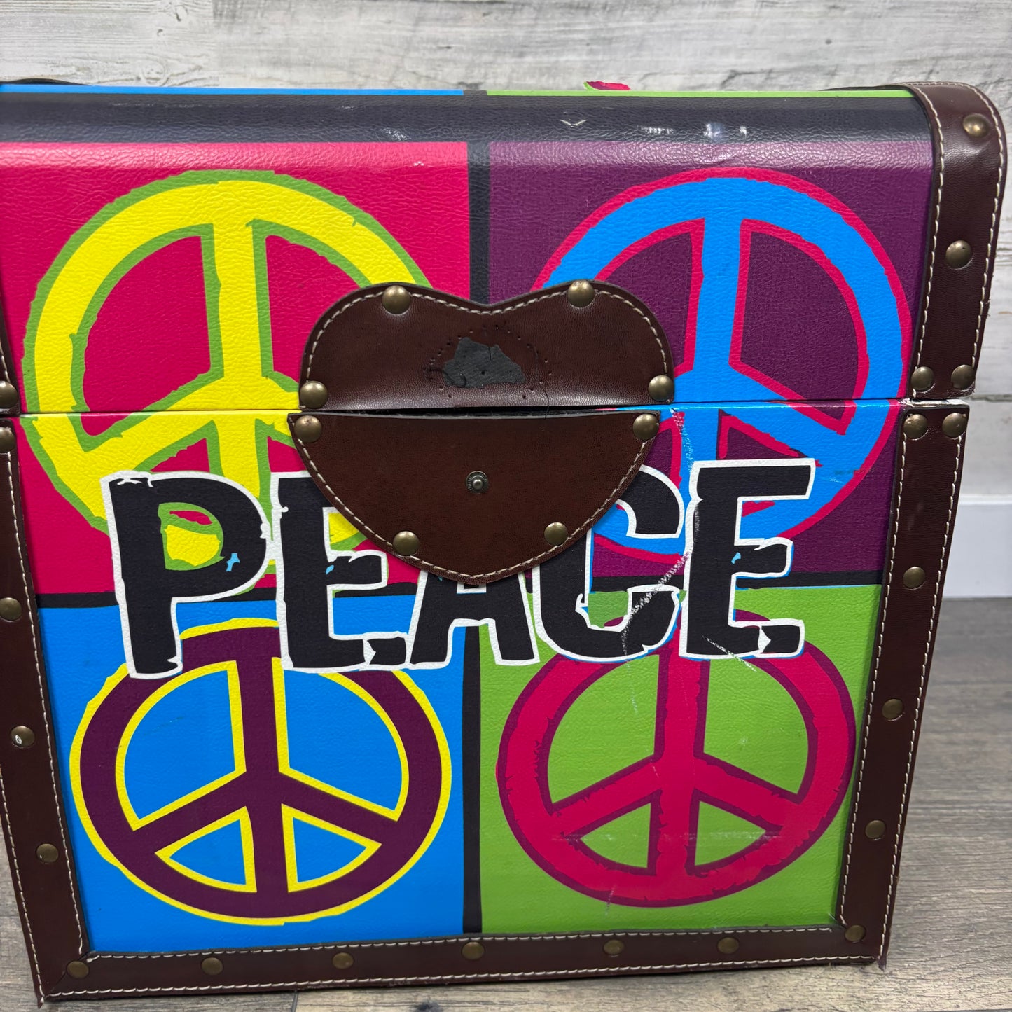 Peace Sign Keepsake Chest *No Latch*