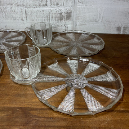 Vintage Jeannette Dewdrop Glass Snack Set Pinwheel Plates With Cups Set Of 4