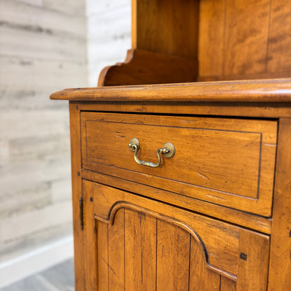 Ethan Allen Hutch Old World TreasuresStep
