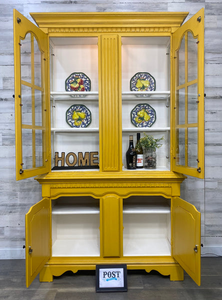 Beautiful Yellow China Hutch