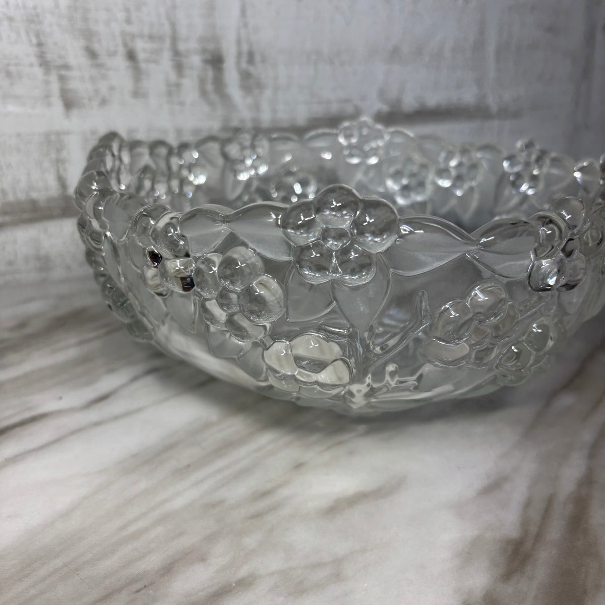 Vintage Mikasa Carmen Glass Serving Bowl