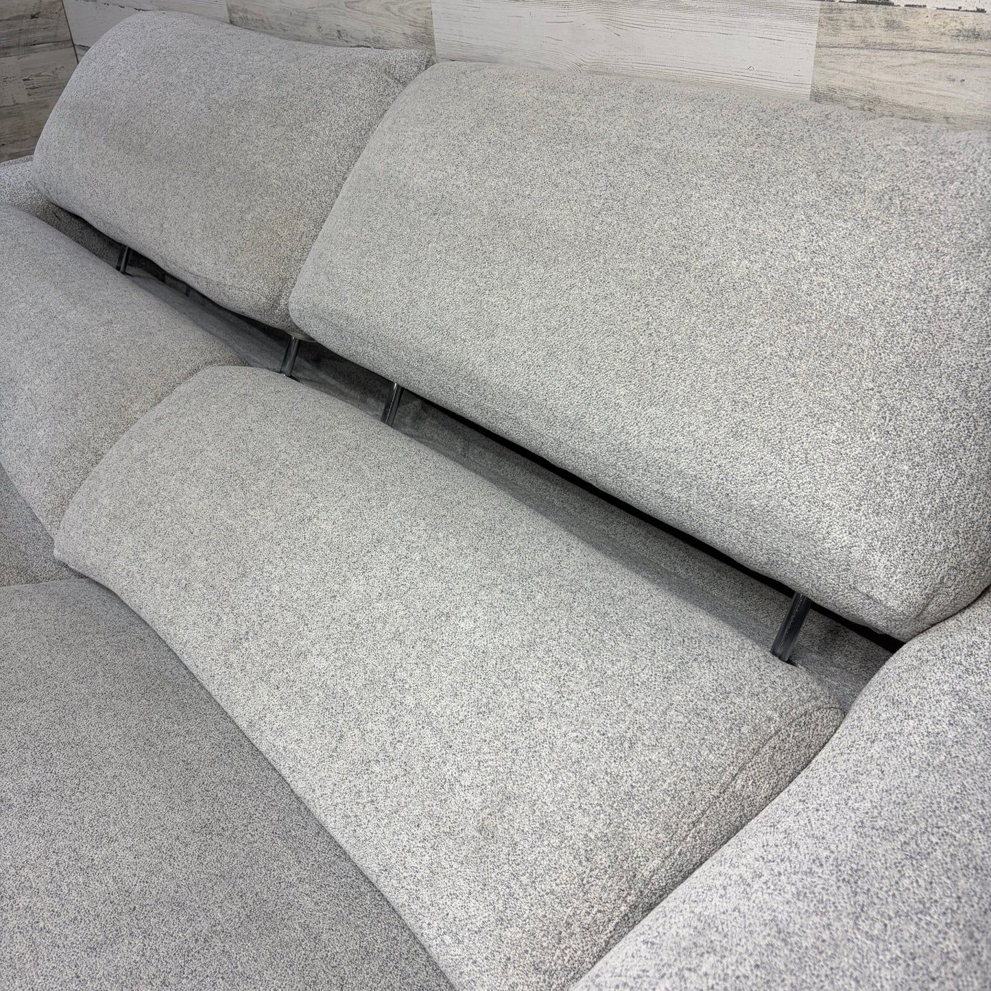 Svana Power Reclining Sofa Couch