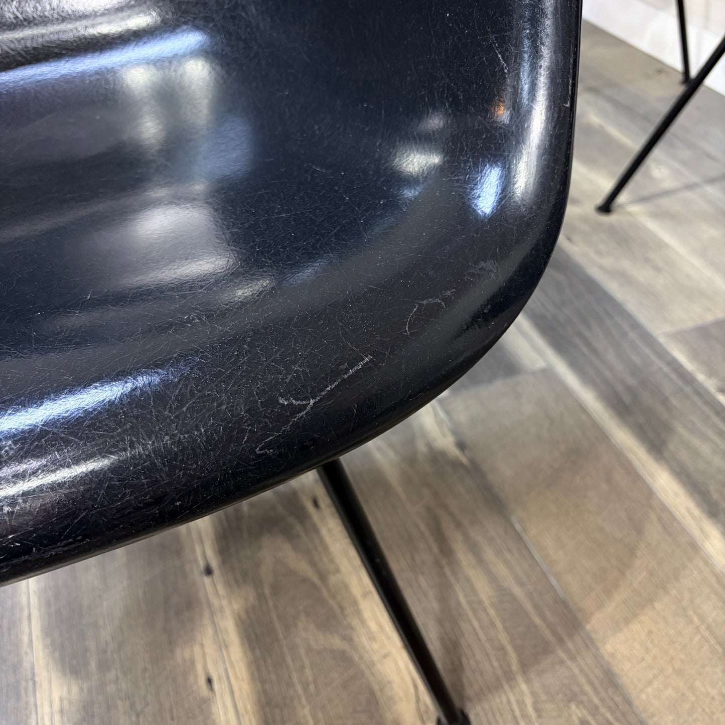 Set Of 6 Herman Miller Eames Chairs