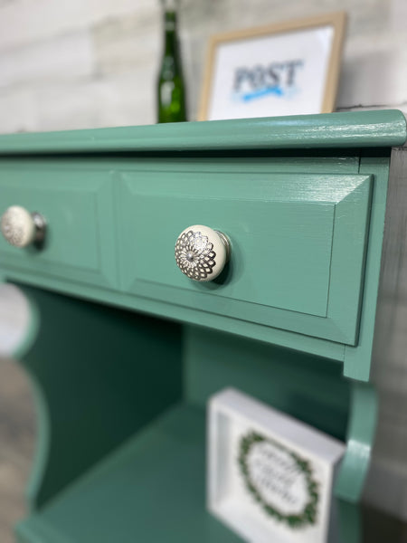 Darling Green Nightstand