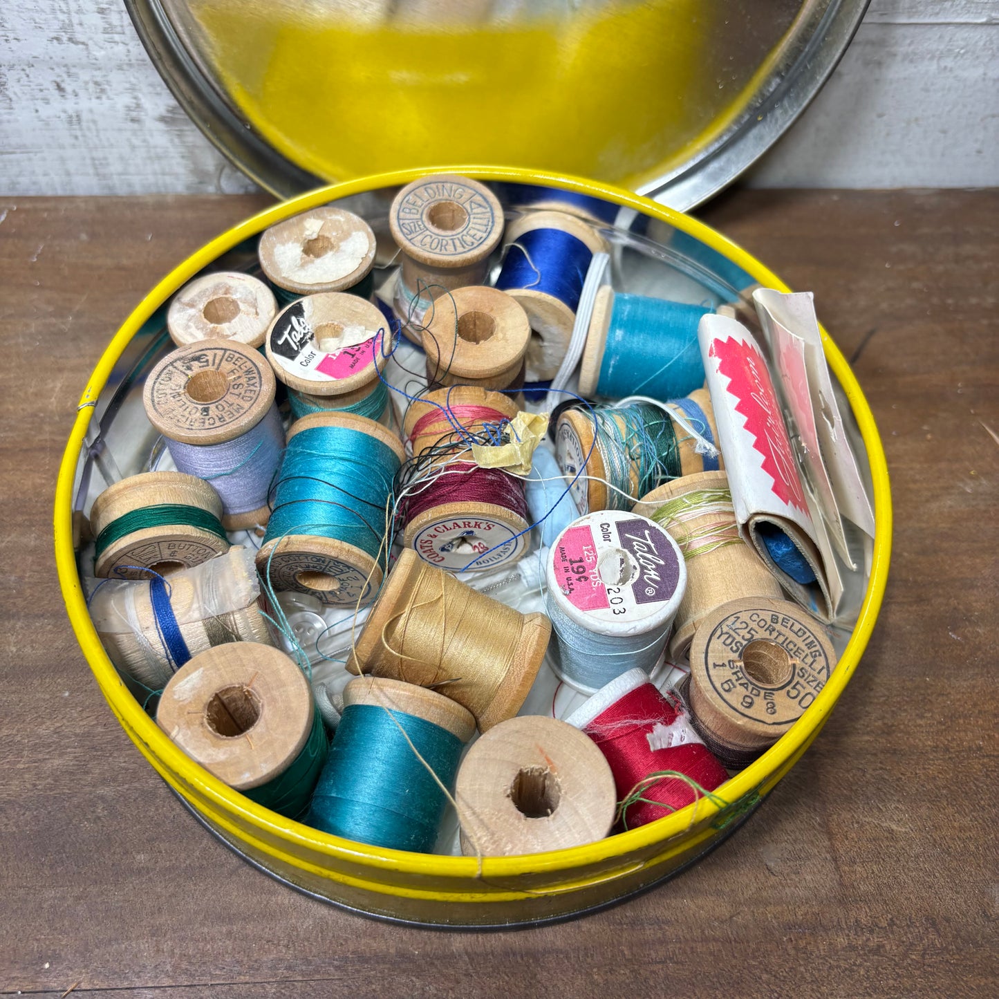 Vintage Lot Of Sewing Thread