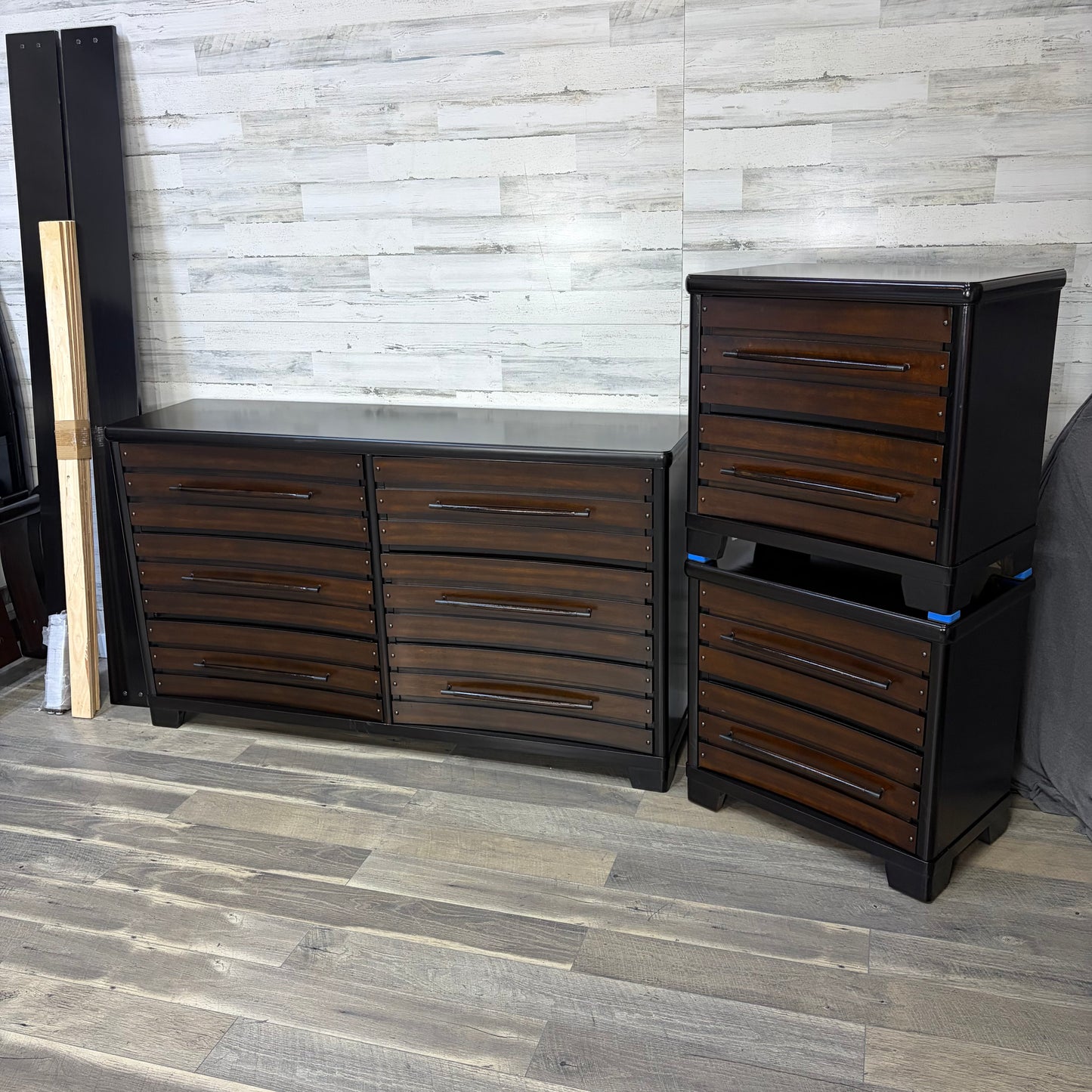 4pc Queen Bedroom Set