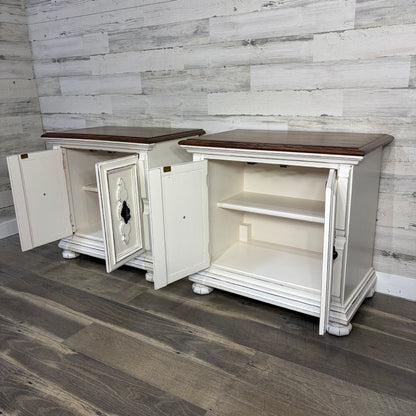 Set Of 2 White Farmhouse Nightstands