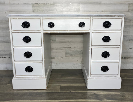White Vintage Desk