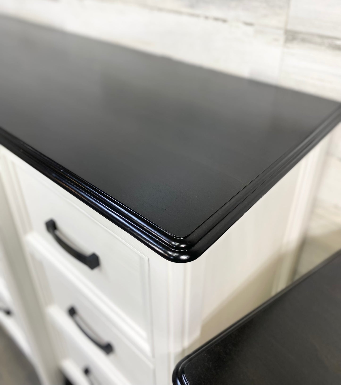 White 3pc Dresser & Nightstand Set