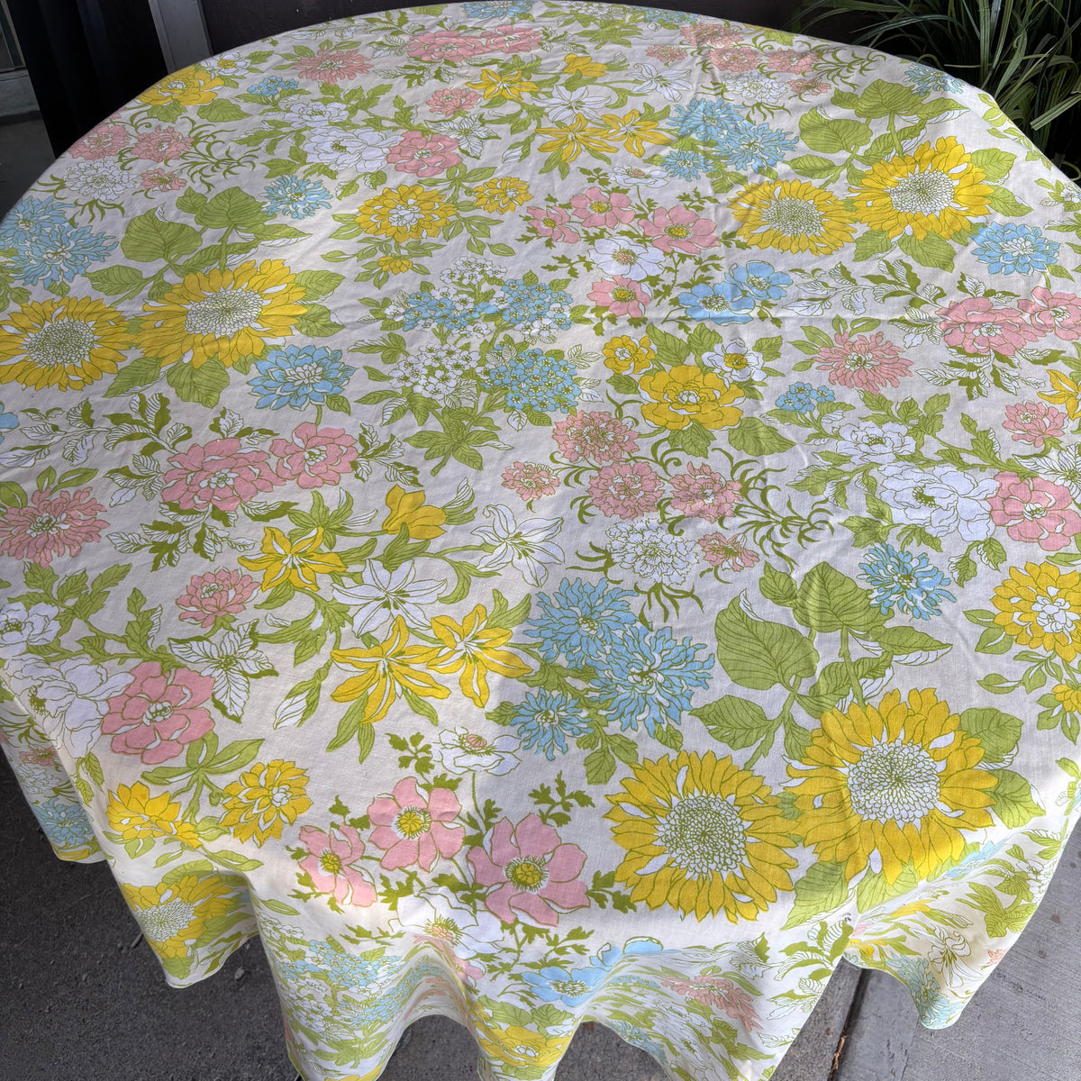 Vintage 1970s Pastel Floral Round Tablecloth