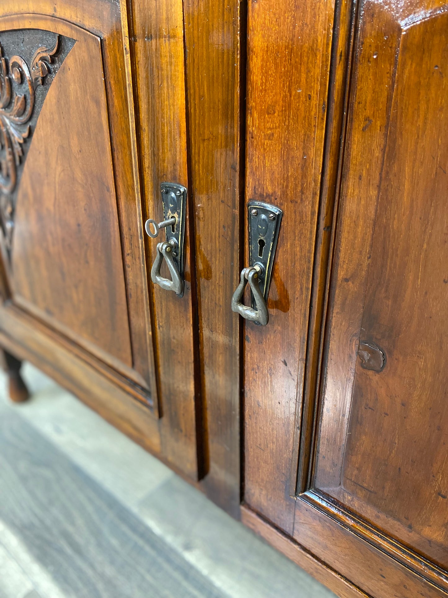 Late Victorian Antique Hutch Buffet
